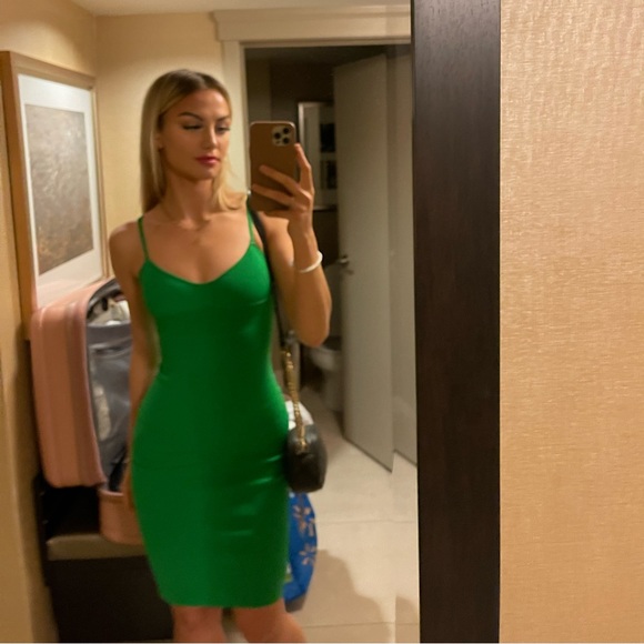 Green Babaton Aritzia midi dress - Picture 2 of 4